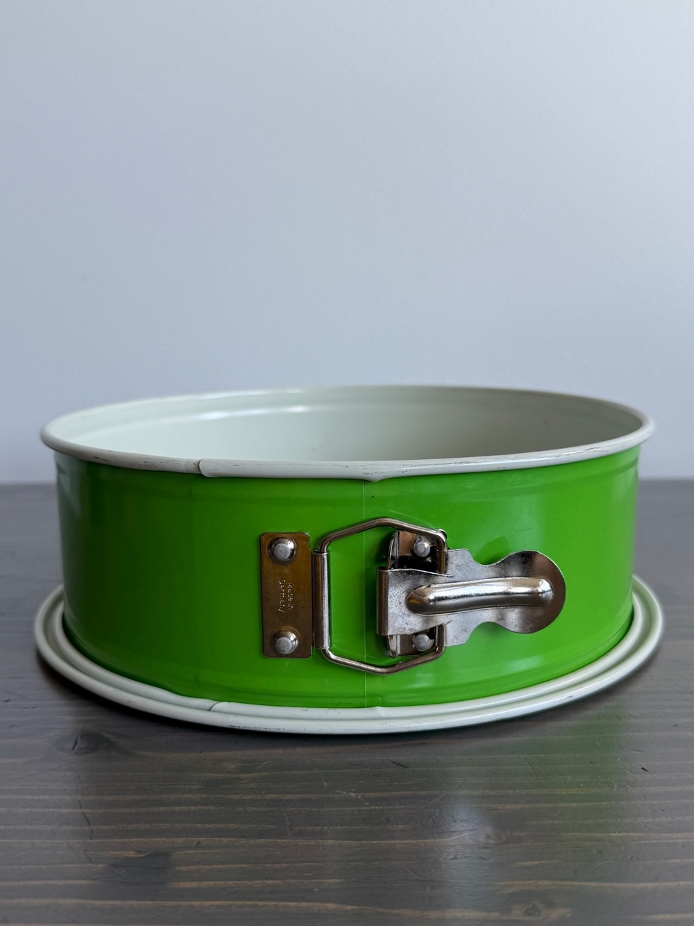 Vintage metal Nordic Ware 9” springform pan